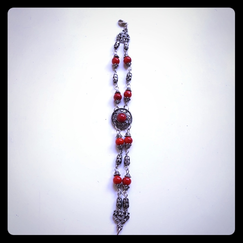 Red beaded metal necklace